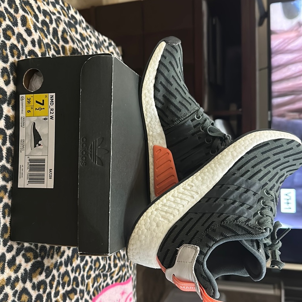 Women adidas NMD _R2 W size 7.5 black and apricot